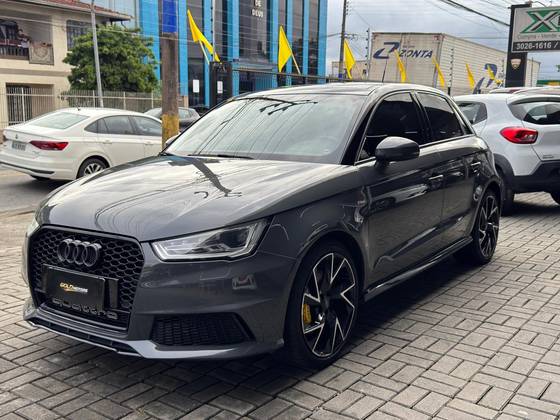 AUDI A1 1.8 TFSI SPORTBACK AMBITION GASOLINA 4P S-TRONIC AUDI A1 1.8 TFSI SPORTBACK AMBITION GASOLINA 4P S-TRONIC